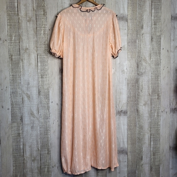 Vintage Sheer Night Dress. - Picture 5 of 8